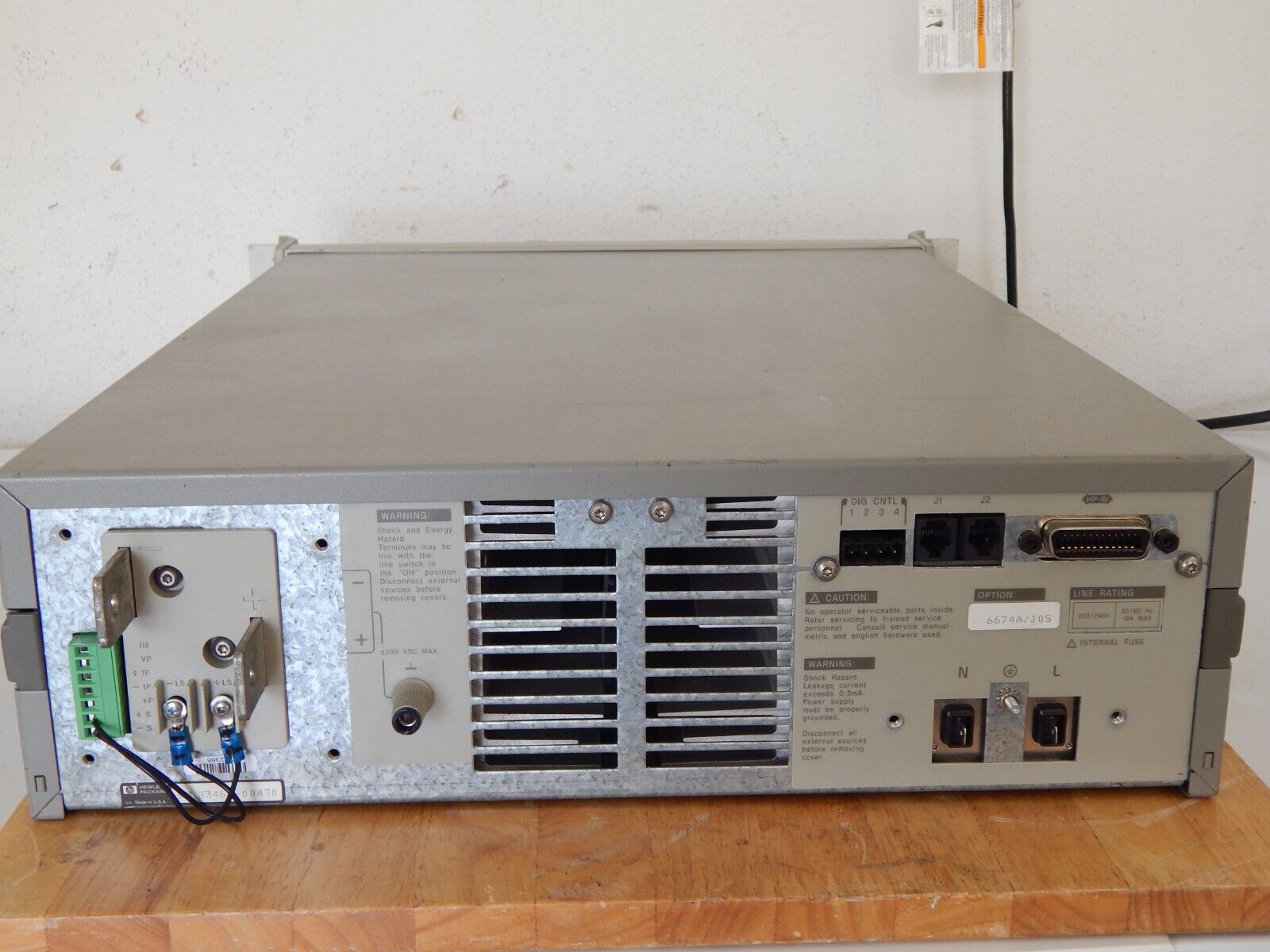 HP 6674A DC Power Supply 0 to 80V, 0- 26A, 2000W GPIB opt. J05 HP 6674A DC Power Supply 0 to 80V, 0- 26A, 2000W GPIB opt. J05